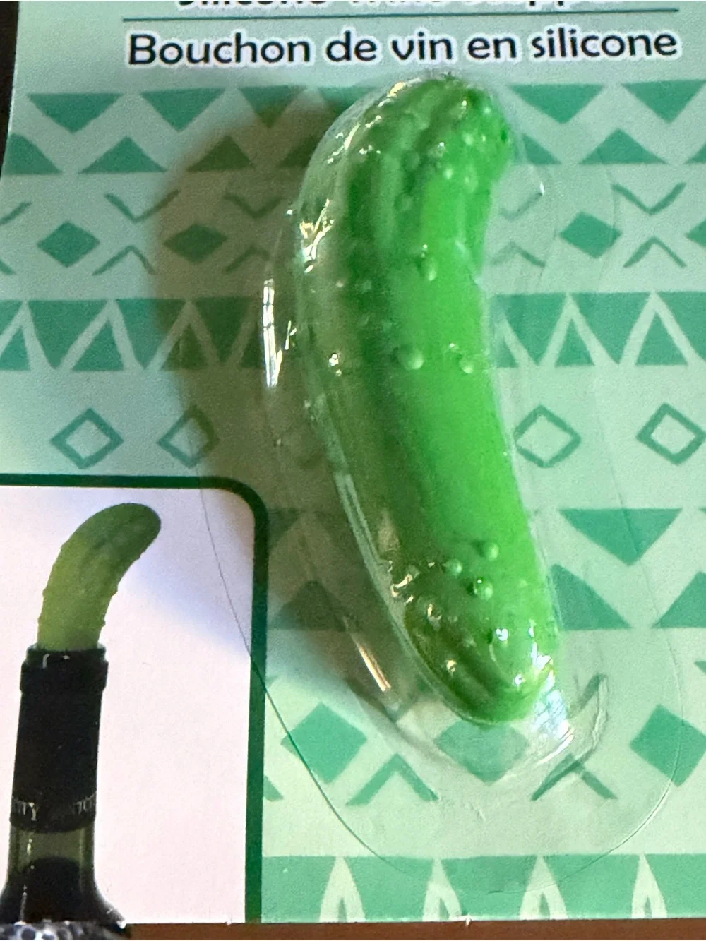 Pickle Shaped Silicone Wine Stopper - Bright Green- NIB